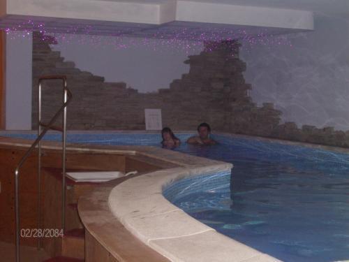 Dujany Hotel นุส ภายนอก รูปภาพ